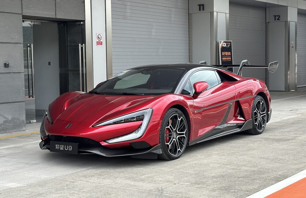 BYD Faster Than a Bugatti? – BYD Smashes Bugatti’s Fastest Car Record