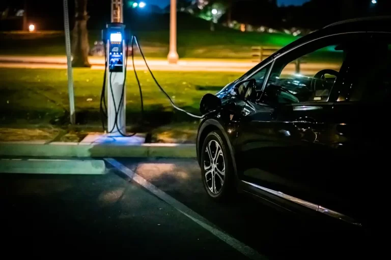 Malaysia Just Hit 4,100 EV Charging Points (Goal is 10k)