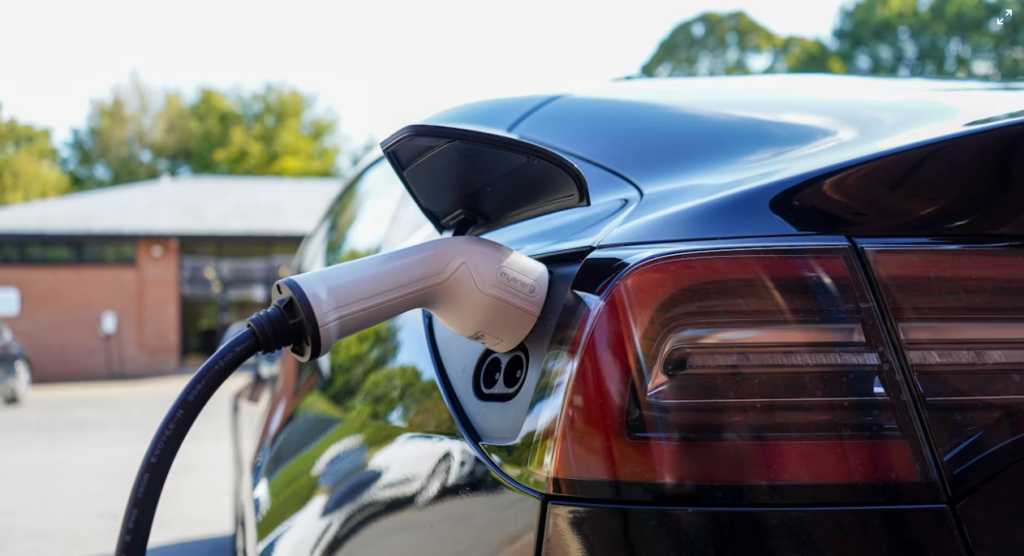 What kW EV Charger Suits My Home? 7kW vs 11kW vs 22kW, Explained Simply
